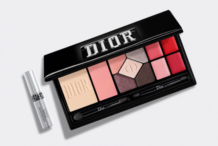 LIMITIERTE AUSGABE ULTRA DIOR COUTURE PALETTE Диор Палетка тени/тон/помада/тушь для ресниц Эксклюзивная версия LIMITIERTE AUSGABE ULTRA DIOR COUTURE PALETTE Диор Палетка тени/тон/помада/тушь для ресниц Эксклюзивная версия