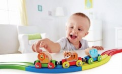 HAPE Dschungelzug поезд в джунглях