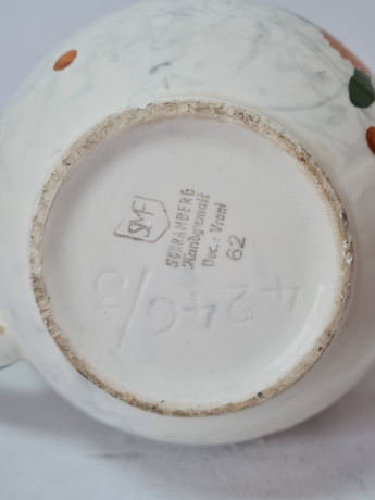 Кувшин винтажный Schramberg с ярким цветочным декором и синим кантом, керамика, Германия, 1950-60гг.