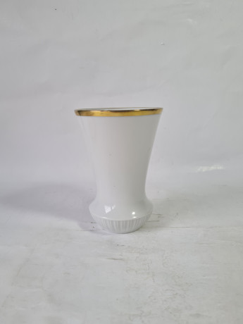 Ваза винтажная Bareuther Waldsassen Bavaria с золотым кантом, небольшая, фарфор, 13 см, Германия, 1970-80гг.