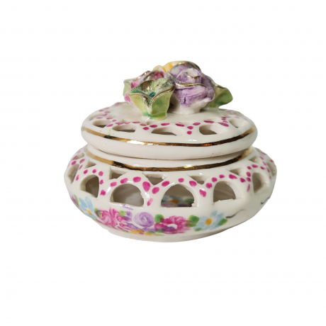 Шкатулка винтажная CFK Poland с тремя розами и позолотой, ручная работа, фарфор, 5 x 6,5 см, Польша, 1960-1970гг.