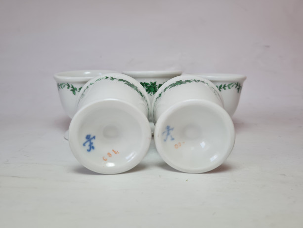 НАБОР подставок для яиц, фарфор с зеленым растительным рисунком, 5 шт, 5 см, Германия, 1960-70гг.