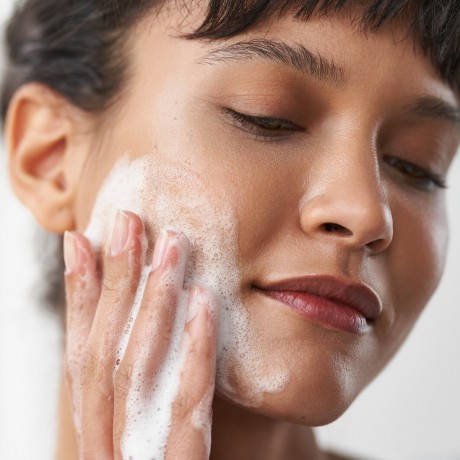 ANNEMARIE BORLIND Erfrischendes Reinigungsmousse  Освежающий очищающий мусс