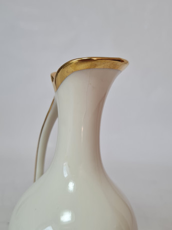 Ваза-кувшин винтажная Royal KM Bavaria, фарфор с цветочным рисунком ручной работы, 16,5 x 7,5 см, Германия, 1960-70гг.