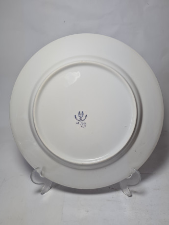 H&C Czechoslovakia Набор тарелок, белый фарфор с зелено-золотым  ободком, 4 шт х 24,5 x 3, Чехословакия, 1960-70гг.