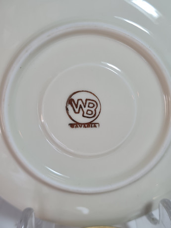 Набор винтажный: чайная пара и ложка WB Bavaria с изображением Bad Wildbad с золотым кантом, фарфор, Германия, 1960-70гг.