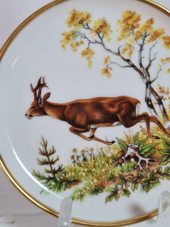 Тарелка декоративная винтажная AK Kaiser / Loh с изображением оленя, фарфор, 10 см, Германия, 1960-70гг.