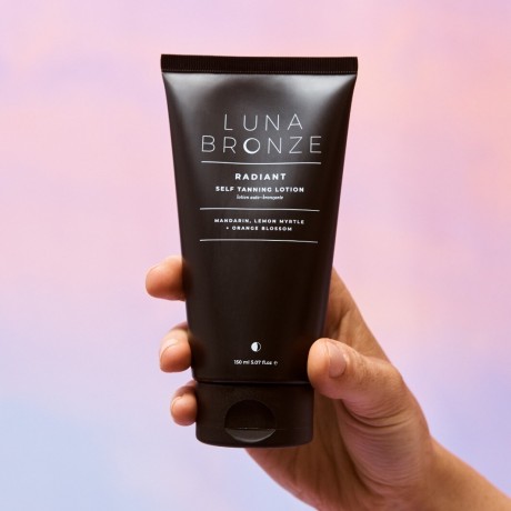 Luna Bronze Radiant. Self-Tan Lotion  радианы. Лосьон для автозагара
