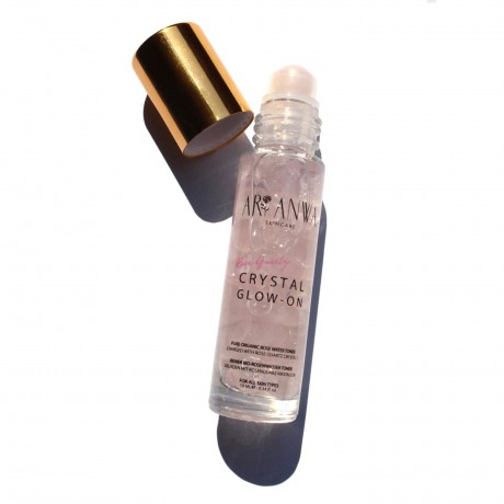 ARI ANWA Skincare Kuhlender Roll-On mit Rosenquarz und Rosenwasser Crystal Glow On  Охлаждающий шарик с розовым кварцем и розовой водой Crystal Glow On
