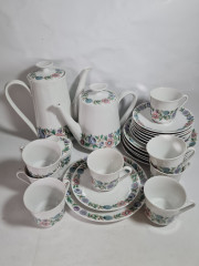 Сервиз чайный винтажный Winterling Roslau Bavaria на 8 персон с цветочным орнаментом, фарфор, Германия, 1960-70гг.