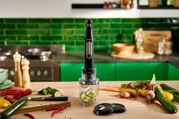 Philips Philips Stabmixer HR2657/90 Viva, 800 W, inkl. 2-in-1 Togo Trinkflasche, Spiralschneider, Schneebesenaufsatz Ручной блендер Philips HR2657/90 Viva, 800 Вт, включая бутылку для питья 2-в-1 Togo, спиральный нож, насадку-венчик