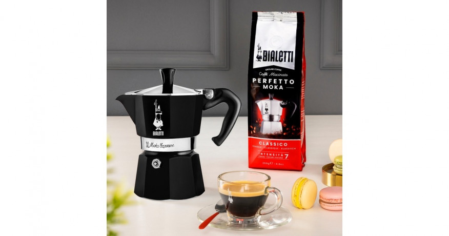 Bialetti Bialetti Moka Express, Espressomaschine schwarz, 3 Tassen schwarz Bialetti Moka Express, кофемашина для эспрессо, черный, 3 чашки