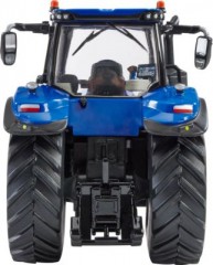 TOMY Traktor New Holland T8.435 Genesis (1:32) Трактор New Holland T8.435 Genesis (1:32)