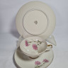 Чайное трио винтажное Mitterteich Bavaria "Розовые гвоздики", фарфор, Германия, 1970-80гг. Чайное трио винтажное Mitterteich Bavaria "Розовые гвоздики", фарфор, Германия, 1970-80гг.