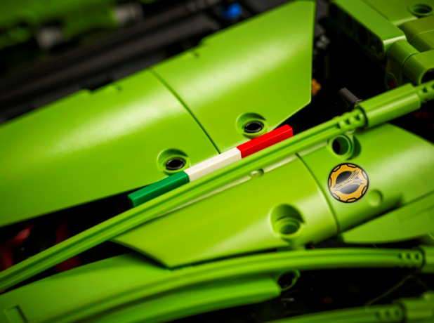 LEGO/ЛЕГО Technic 42115 Lamborghini Sian FKP 37