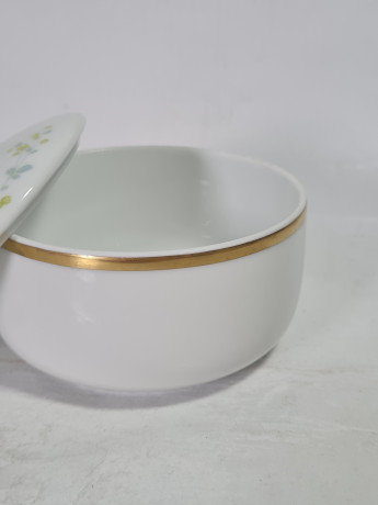 Шкатулка винтажная Tirschenreuth Bavaria с пастельным ботаническим декором, фарфор, 10 см, Германия, 1970-80гг.