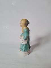 ARDCO Коллекционная керамическая фигурка &quot;Старушка с корзинкой&quot; 9смx6см, Германия, 1960-70гг.