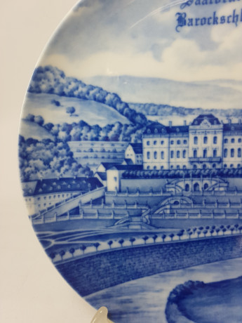 Furstenberg Декоративная тарелка в бело-синих тонах "Замок Штенгель в Саарбрюкке", 24 x 2,5 см, Германия, 1960-70гг.
