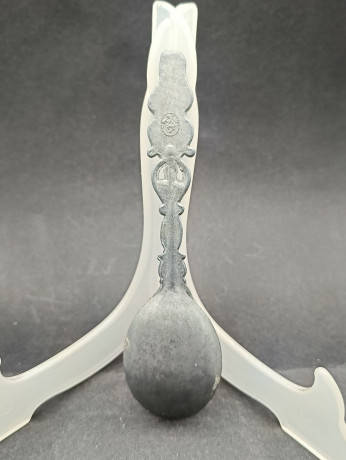 Ложка винтажная Jan Steen Pewter, сувенирная, с объемным декором, фигурками на ручке, олово, 17.5 см, Голландия, 1950-60гг.