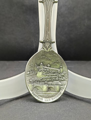 Ложка винтажная WMF Zinn "Крепость Мариенберг", юбилейная, олово, 19 см, Германия, 1988 год.