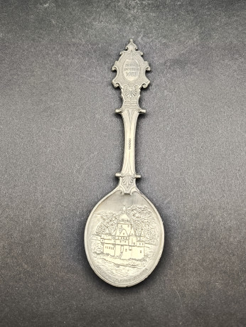 Ложка винтажная WMF Zinn "Замок в Каубе (земля Рейнланд-Пфальц)", юбилейная, олово, 19 см, Германия, 1981 год.