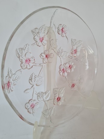 Mikasa Carmen Круглое блюдо, бело-розовые цветы на стекле, 3.5см x 21см, 1950-60гг.