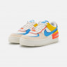 Nike Sportswear W AF1 SHADOW Sneaker low sail/university blue/game royal/rush orange/vivid sulfur/pearl white W AF1 SHADOW Низкие кроссовки женские парус/университетский синий/игровой королевский/яркий оранжевый/ярко-серный/жемчужно-белый