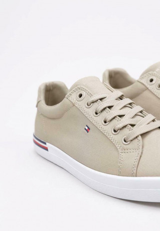 Tommy Hilfiger ESSENTIAL STRIPES Trainers beige ESSENTIAL STRIPES Кроссовки бежевый
