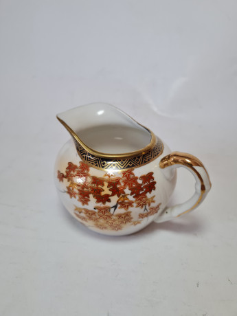 Фарфоровый чайный набор: чайник, молочник, сахарница, Япония, 1960-70гг.