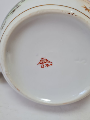 Фарфоровый чайный набор: чайник, молочник, сахарница, Япония, 1960-70гг.