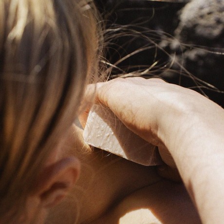 Bjork  Berries Scrub Soap  мыло-скраб