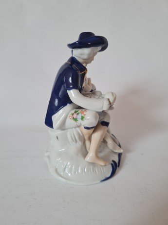 Handgemalt Фарфоровая позолоченная статуэтка "Дама и кавалер", 18см, Германия, 1950-60гг.