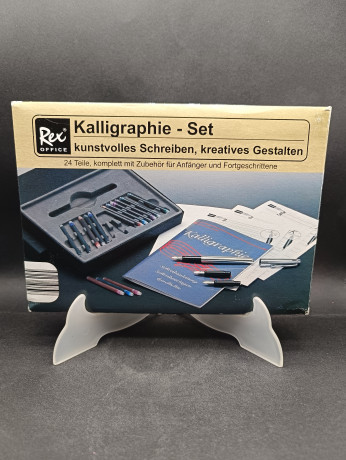 Набор для каллиграфии винтажный Rex Office с прописями, в заводской упаковке, 16 предметов, перьевые ручки и стержни, 23.5 х 17 см, Германия, 1980-90гг.