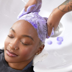 Olaplex No. 4P Blonde Enhancer™ Toning Shampoo Нет. 4P Blonde Enhancer™ Тонизирующий шампунь