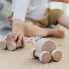 Micki Mini Holz-Auto Мини деревянная машинка