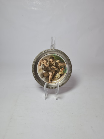 Декоративная тарелка в железной оправе винтажная Neuerer Qualitätsporzellan Bavaria, 12,5 x 2 см, Германия, 1960-70гг.