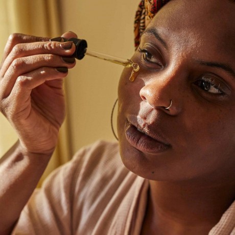 UpCircle Organisches Gesichtsserum mit Kaffee Ol  Органическая сыворотка для лица с кофейным маслом