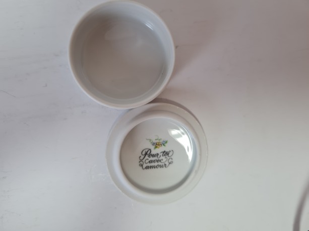 PORCELAINE FINE DE Limoges Коллекционные фарфоровые шкатулки, 5,5 см, 5 штук, Франция, 1960-70гг.