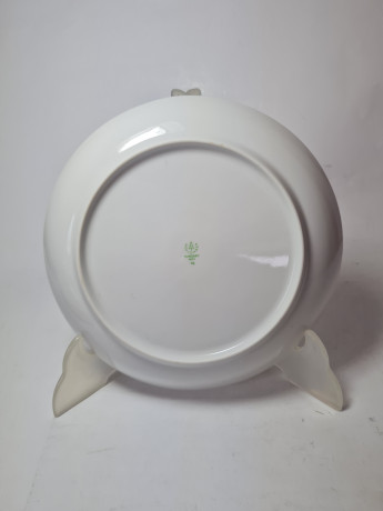 Hollohaza Hungary Детская фарфоровая тарелка "Кормление ослика", 19 x 2,5 см, Венгрия, 1960-70гг.