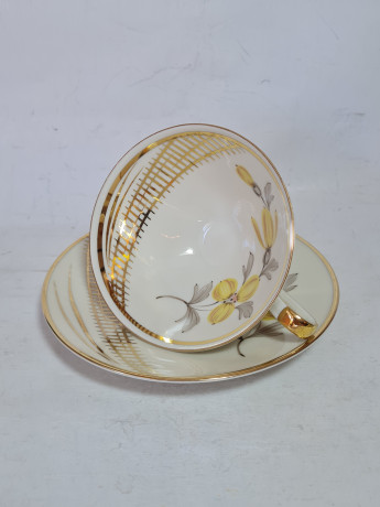 Чайная пара винтажная Winterling Marktleuthen Bavaria с желтым цветком, фарфор, Германия, 1960-1970гг.