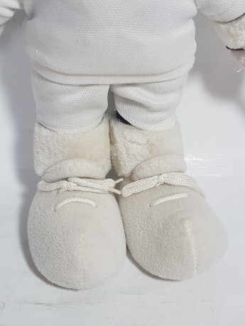 Игрушка мягкая винтажная Mickey Maus с теннисной ракеткой в белом костюме, 31 см, Германия, 1980-90гг.