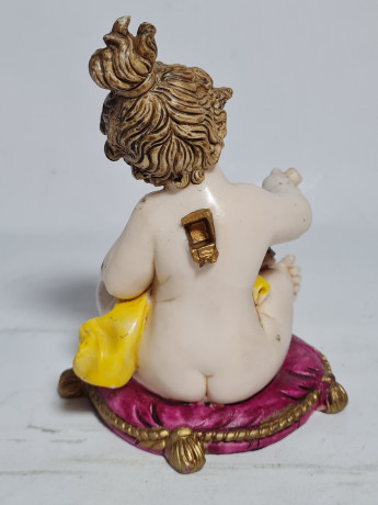 Статуэтка винтажная "Девочка с барабаном", фарфор, 8 x 11,5 см, Италия, 1960-70гг.