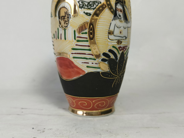 Ваза винтажная Japan Foreign малая в традиционном японском стиле, в оранжево-коричневых тонах, фарфор, 13 см, Япония, 1960-70гг.