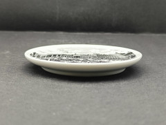 Тарелка декоративная винтажная HLR Berlin "Бранденбургские ворота и площадь. 1930", сувенирная, ч/б, фарфор, 10 см, Германия, 1980-90гг.