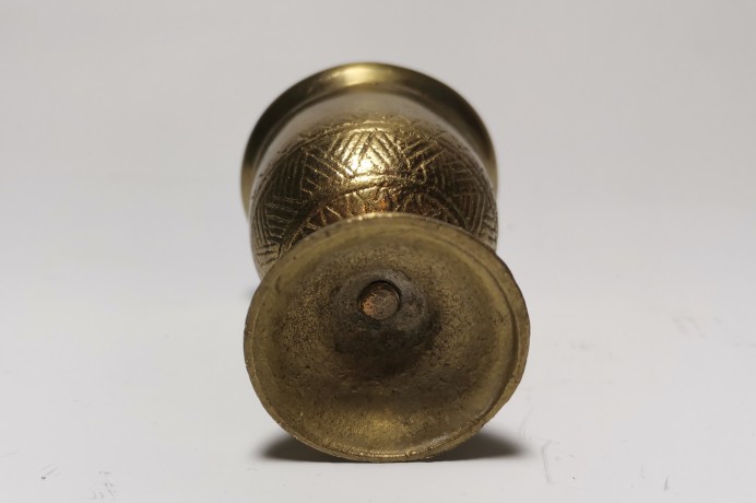 Lebanon Set, Антикварный Ливанский набор из латуни: ступка 6см с двумя пестиками 8см и 7см и тарелка 12см с объемным тиснением, Ливан 1920г.