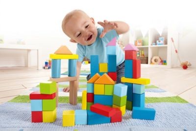 HAPE Wunderbare Holzbausteine-101 Teile Замечательные деревянные строительные блоки