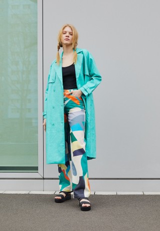 Crocs BROOKLYN Plateausandalette black BROOKLYN Босоножки на платформе черный