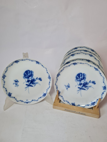 Набор винтажных фарфоровых тарелок Furstenberg, белый фарфор с синим цветочным декором, 6 шт х 18 x 2 см, Германия, 1960-70гг.