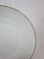 Белая фарфоровая тарелка с золотой каймой, 15 x 3 см, Германия, 1960-70гг.