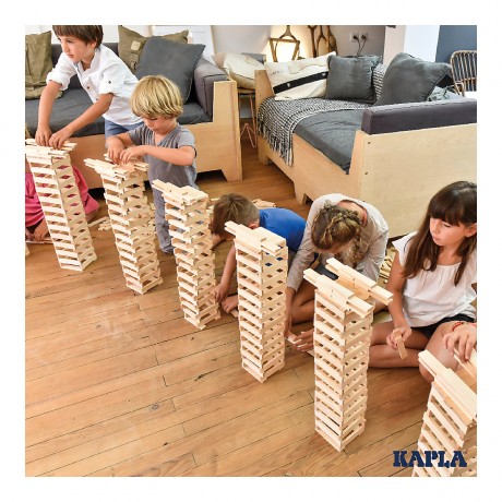 KAPLA KAPLA Holzplattchen im Kasten mit Tragegriffen und Radern Деревянные тарелки KAPLA в ящике с ручками для переноски и колесиками